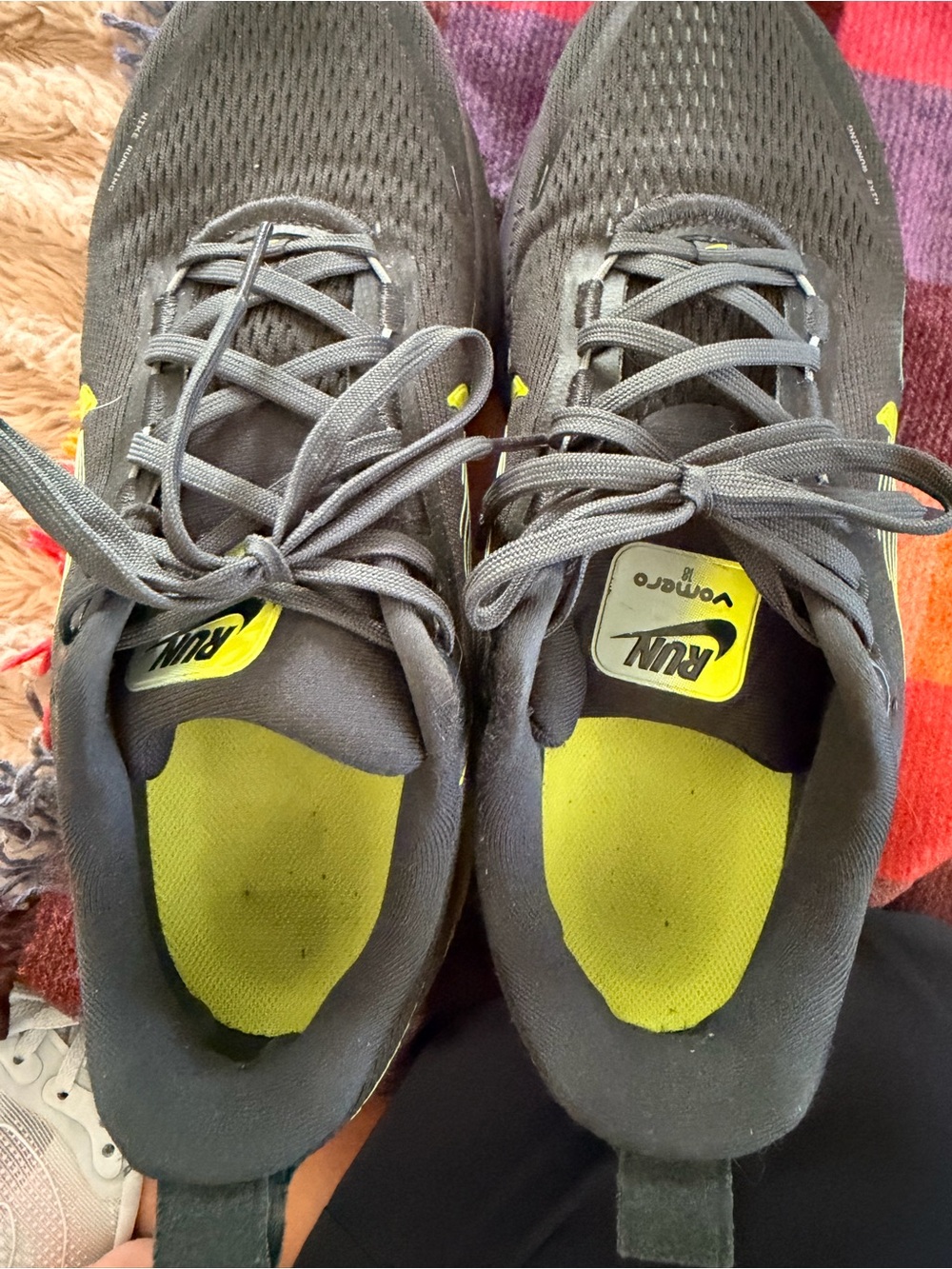 Nike Men’s vomero Running Shoes with Yellow Insole